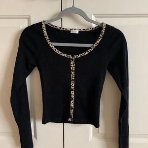 brandy melville cheetah button up long sleeve top